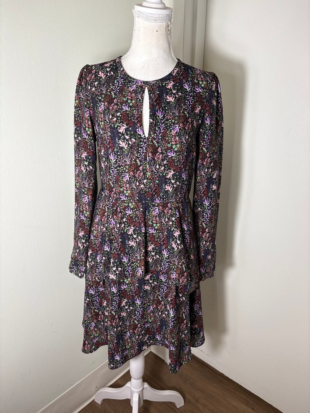 Philosophy Black Floral Keyhole Long Sleeve Tiered Dress Sz S